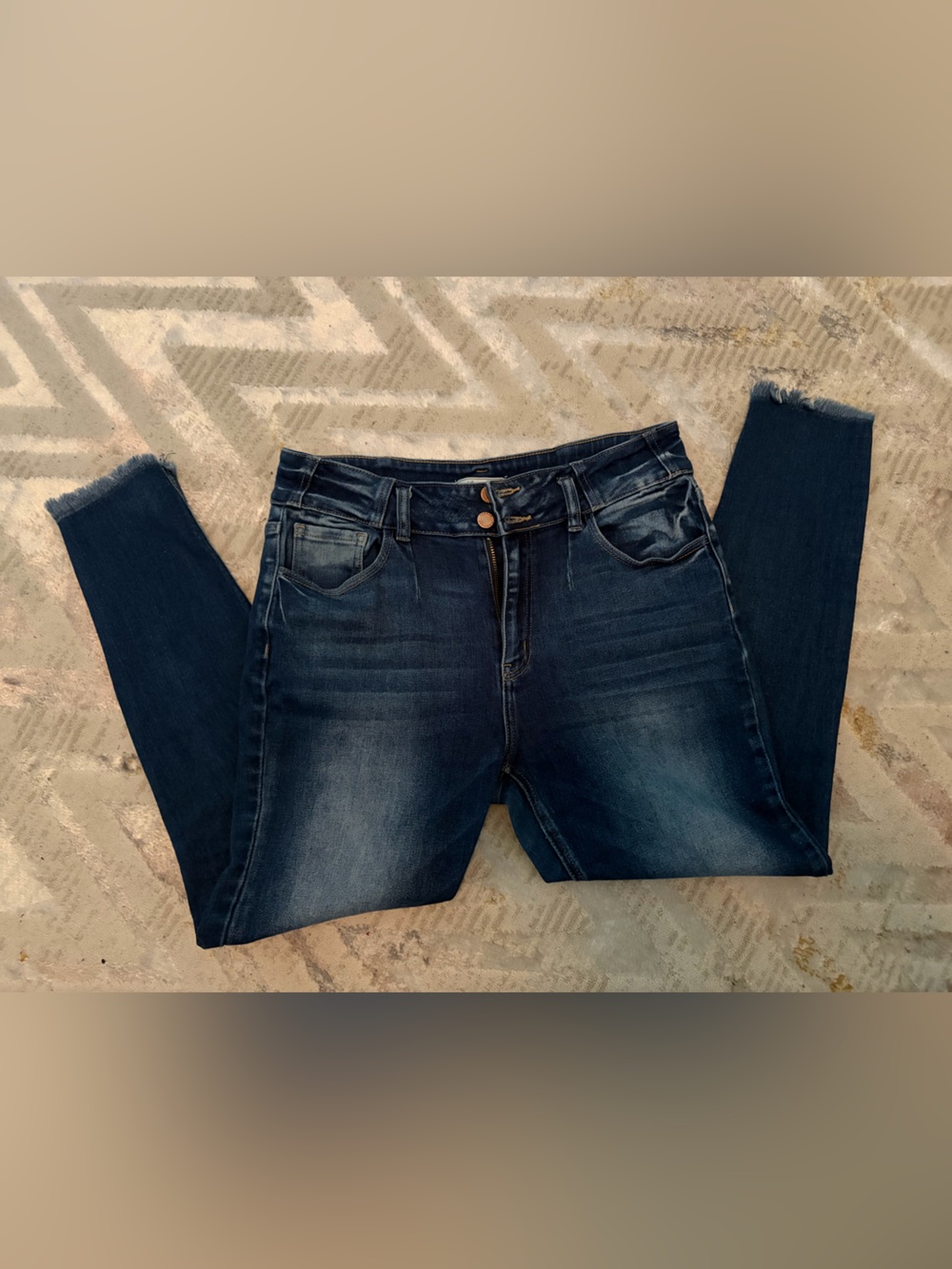 2 KanCan Skinny Jeans - Picture 5 of 7